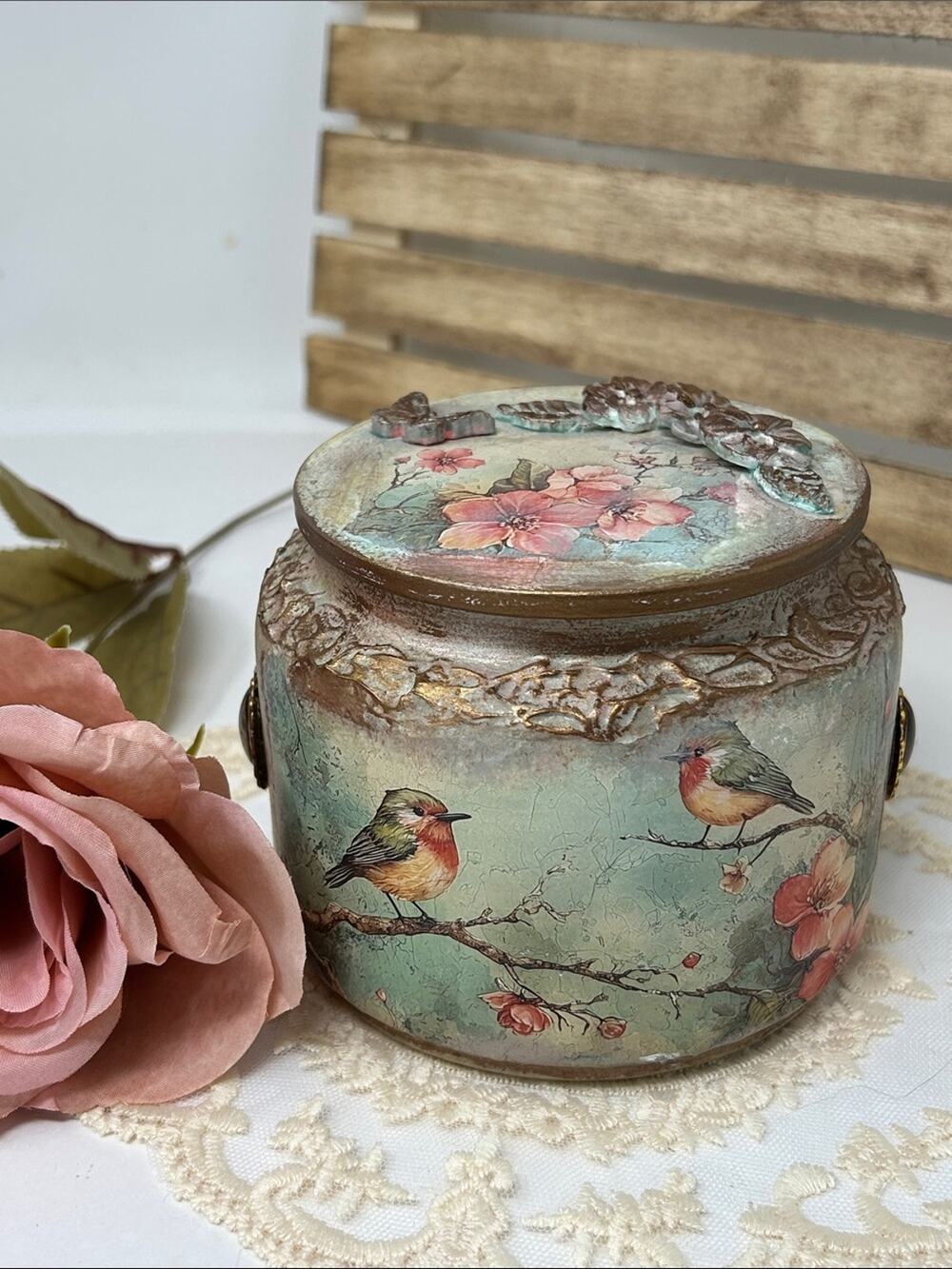 Vintage-Style Decorative Bird Floral Jewelry Jar - Mint & Pink